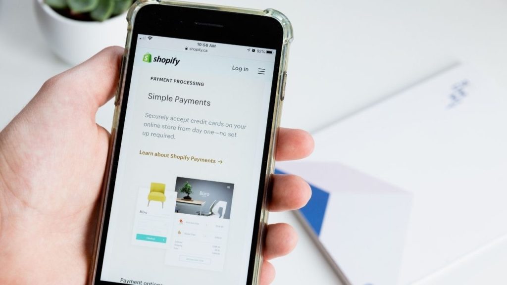 Shopify Avis (2024) : meilleur outil pour créer sa boutique e-commerce ?